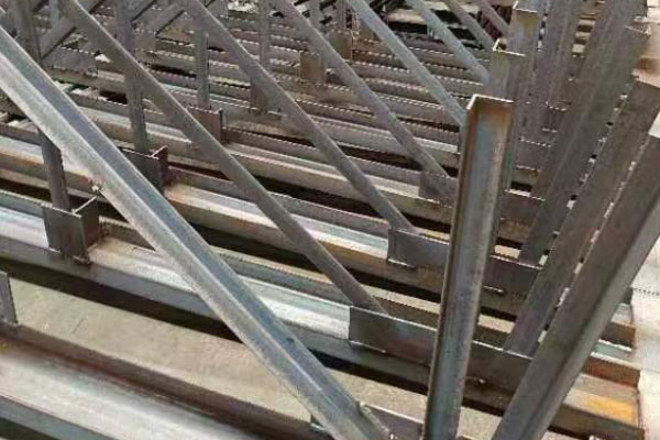 长春钢结构加工厂为您提供钢结构安装服务解析